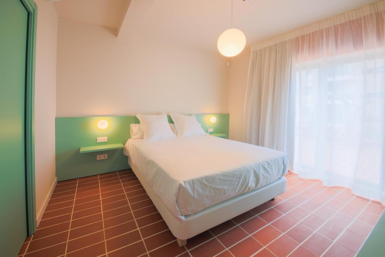 Terra Aurea Aparthotel Salou Exterior photo
