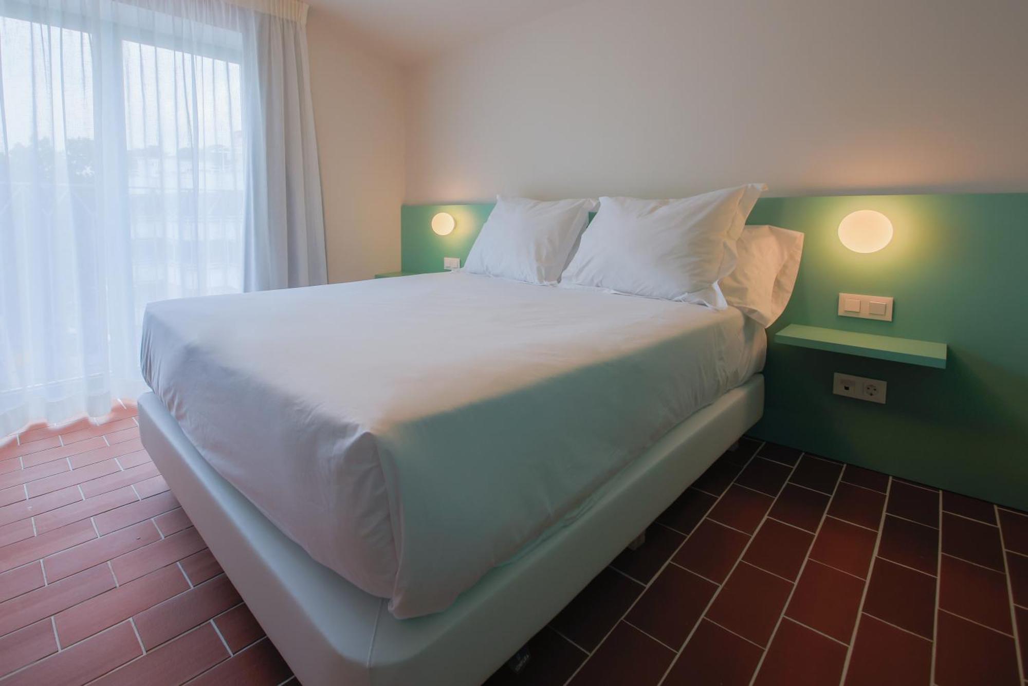 Terra Aurea Aparthotel Salou Exterior photo