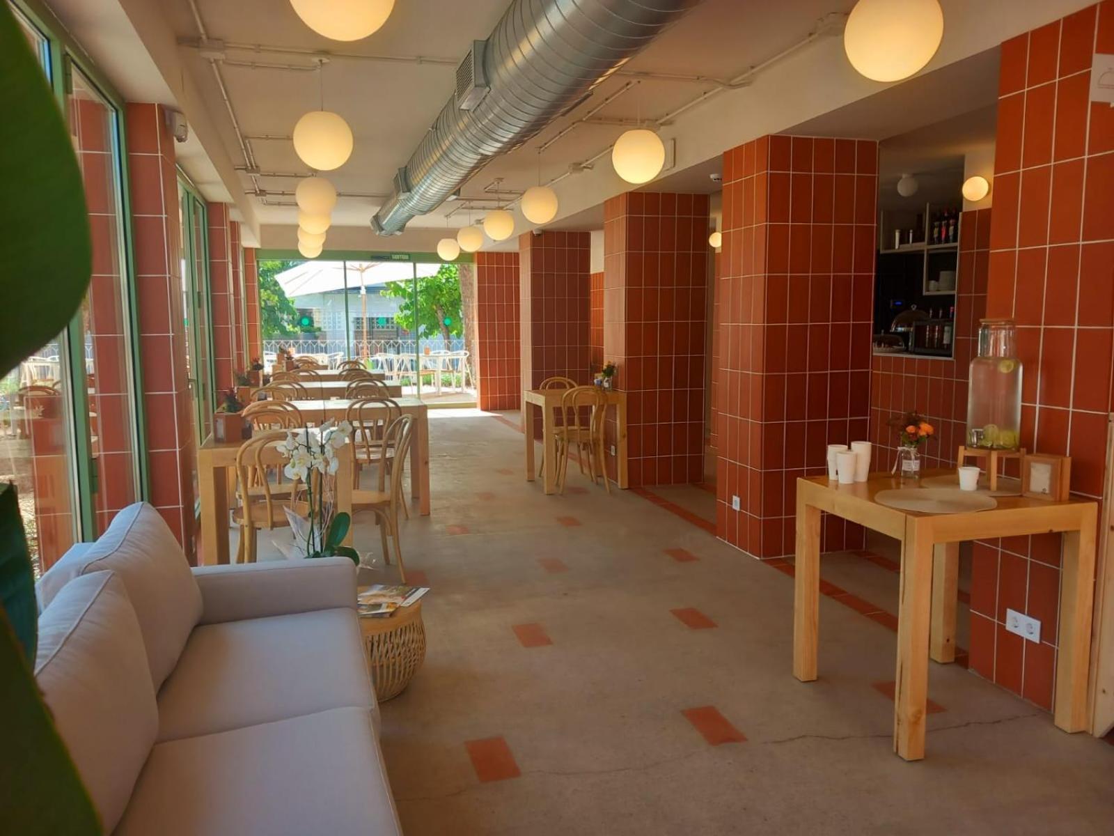 Terra Aurea Aparthotel Salou Exterior photo